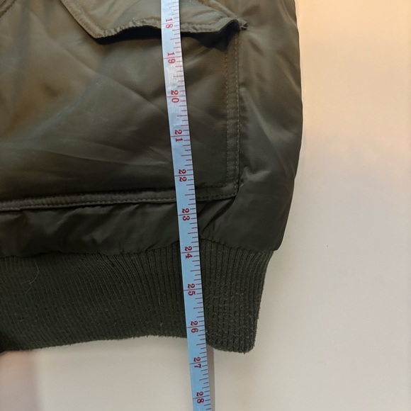 Alpha Industries style (smoke rise) Olive Bomber Jacket with Patches - Picture 9 of 10